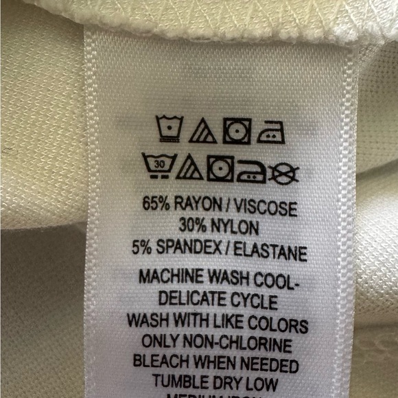 Christian Siriano Ivory Sleeveless Top - Picture 4 of 4